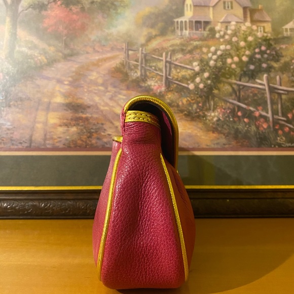 Dooney & Bourke 24k Gold Dipped Lion Y2K Hayden Panettiere 💖FUCHSIA Clutch NWT - Picture 8 of 12